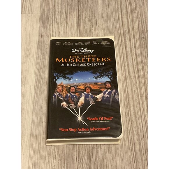 Walt Disney VHS "The Three Musketeers" 1993 Classic Movie Tape - Picture 2 of 4